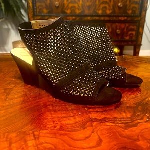 Perferoated open toe Booties